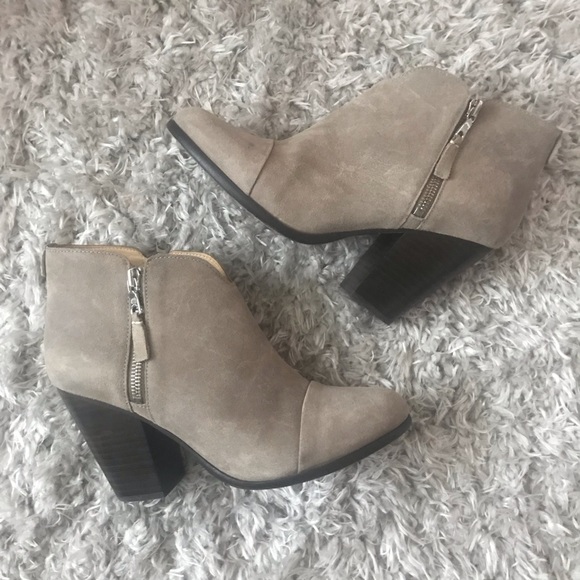rag & bone Shoes - SOLD ❌ rag & bone Margot Gray Suede Ankle Boots
